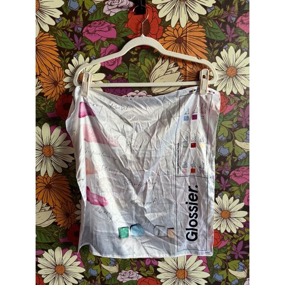 Glossier Limited Edition Balm Dotcom Holiday 2019 Scarf - Picture 3 of 5